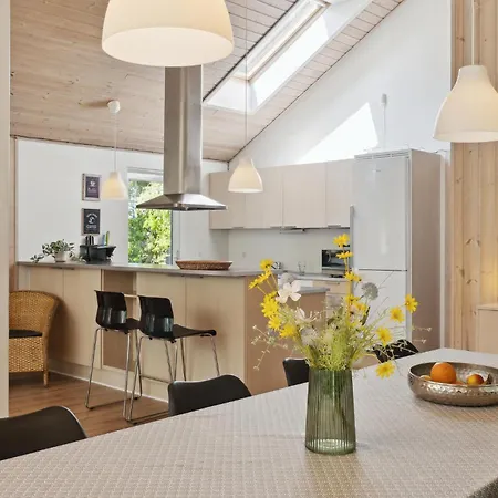 Дом отдыха Awesome In With Sauna